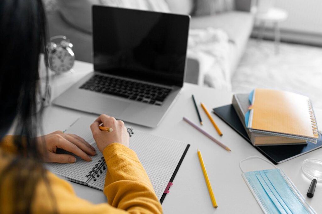 Studiare e lavorare le opportunità di formazione flessibile per giovani professionisti